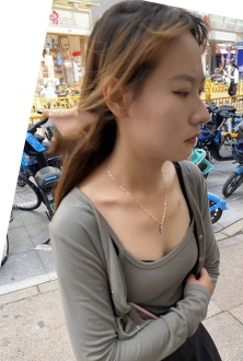 美女总是那么不经意的走进我的心里