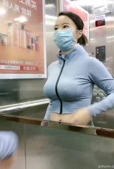 电梯里的艳遇