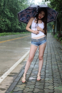 街拍超短热裤美眉美女图片