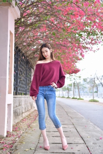 牛仔裤肉丝小姐姐