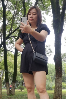 街拍大长腿美女jpg