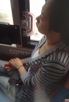 丰满白嫩，手机效果拍出来就没那么明显