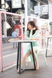 性感身材绿裙美女高清写真