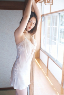 日本女优性感美女写真高清套图下载Iori Sagara 相楽伊織47p