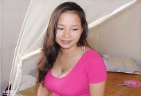 丰满少妇出租房自拍