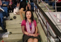 市场部的女总监有气质