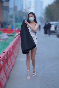 好养眼的白裙美眉