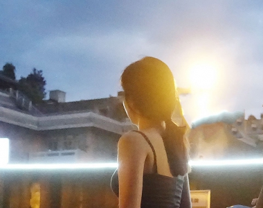 街拍清凉小吊带连衣裙美女写真