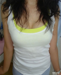 少妇秀豪乳