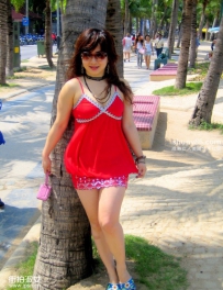 熟妇红色小吊带性感睡衣泳衣