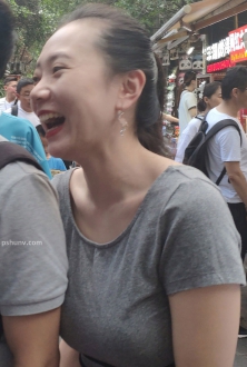 高级灰色系穿搭街拍丰满迷人的姐姐