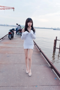 极品美足少女在海鸥岛上的奇遇