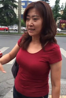 单位里的熟人，丰满性感分享出来