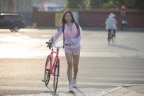 街拍旅拍系列单车之恋