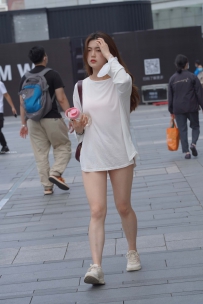 街拍美女美腿写真