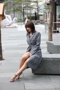 性感热裤菲菲街拍高清写真图片