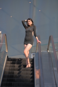 极品街拍美丽性感的包臀裙美女