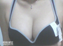 新买的内衣秀起来