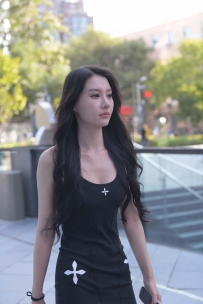 长睫毛性感美女写真
